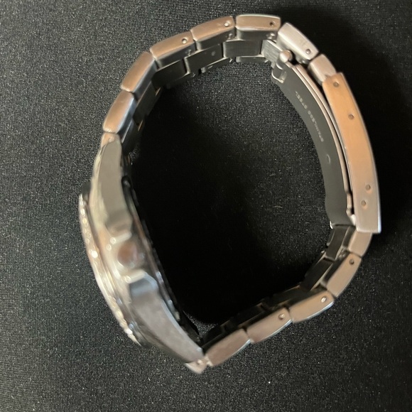 Women’s Fossil Watch - Picture 5 of 6